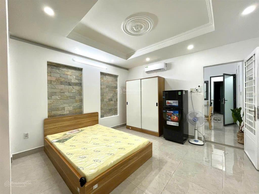 Căn hộ trung tâm quận 5, 40m2, đại học sư phậm tdtt, nội thất sang trọng, giá cực rẻ