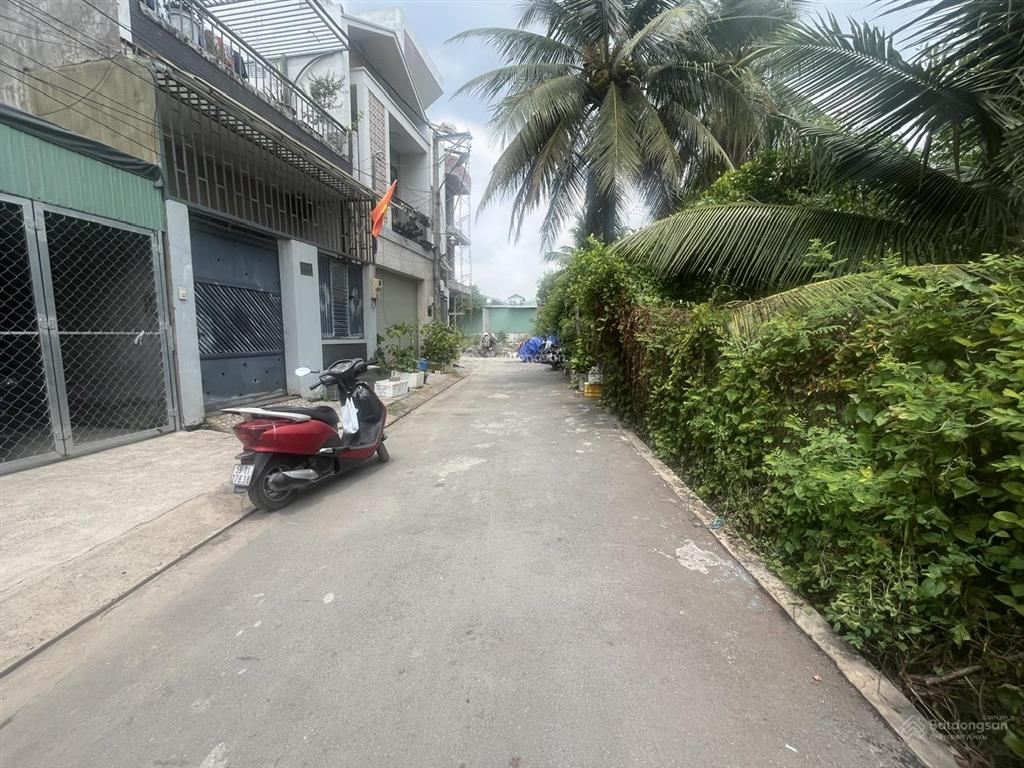 Đất hẻm xe hơi 7m hẻm 808 quốc lộ 13, thông ra đường 12 tam bình, 60m2 full thổ cư, xd tự do