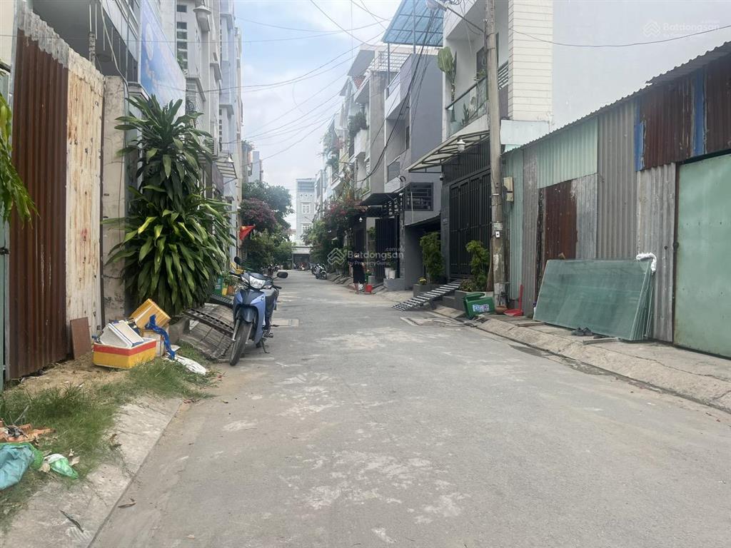 Đất hẻm xe hơi 7m hẻm 808 quốc lộ 13, thông ra đường 12 tam bình, 60m2 full thổ cư, xd tự do