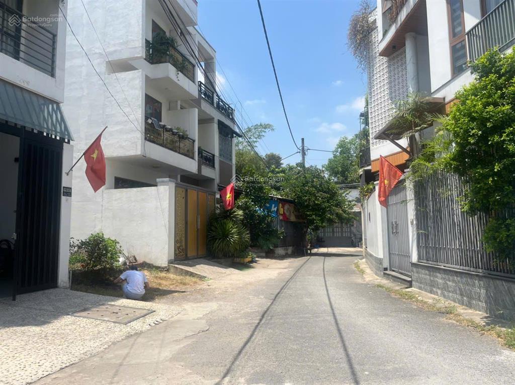 Bán nhà 1 trệt 2 lầu hxh đường số 11 phường tam bình thủ đức, ngay cầu vượt gò dưa, sát vành đai 2