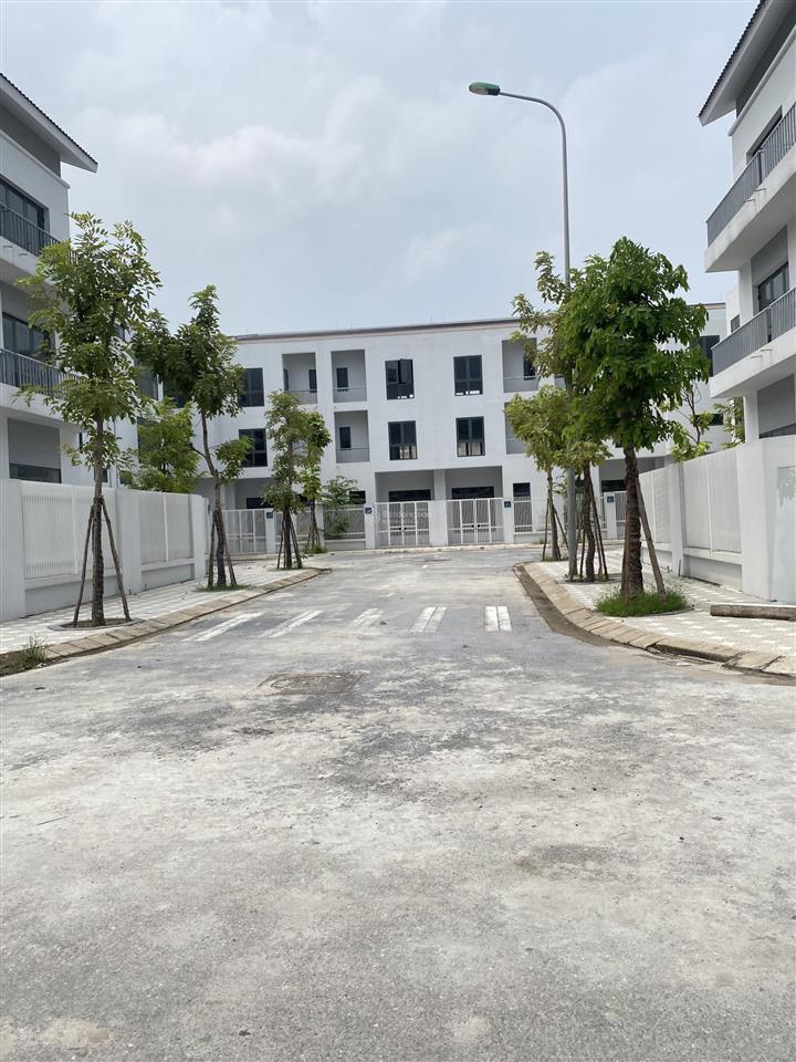 Chủ rất thiện chí bán, liền kề thoáng trước sau. nhà xây thô kđt xuân phương xanh mát 80m2 15,6 tỷ