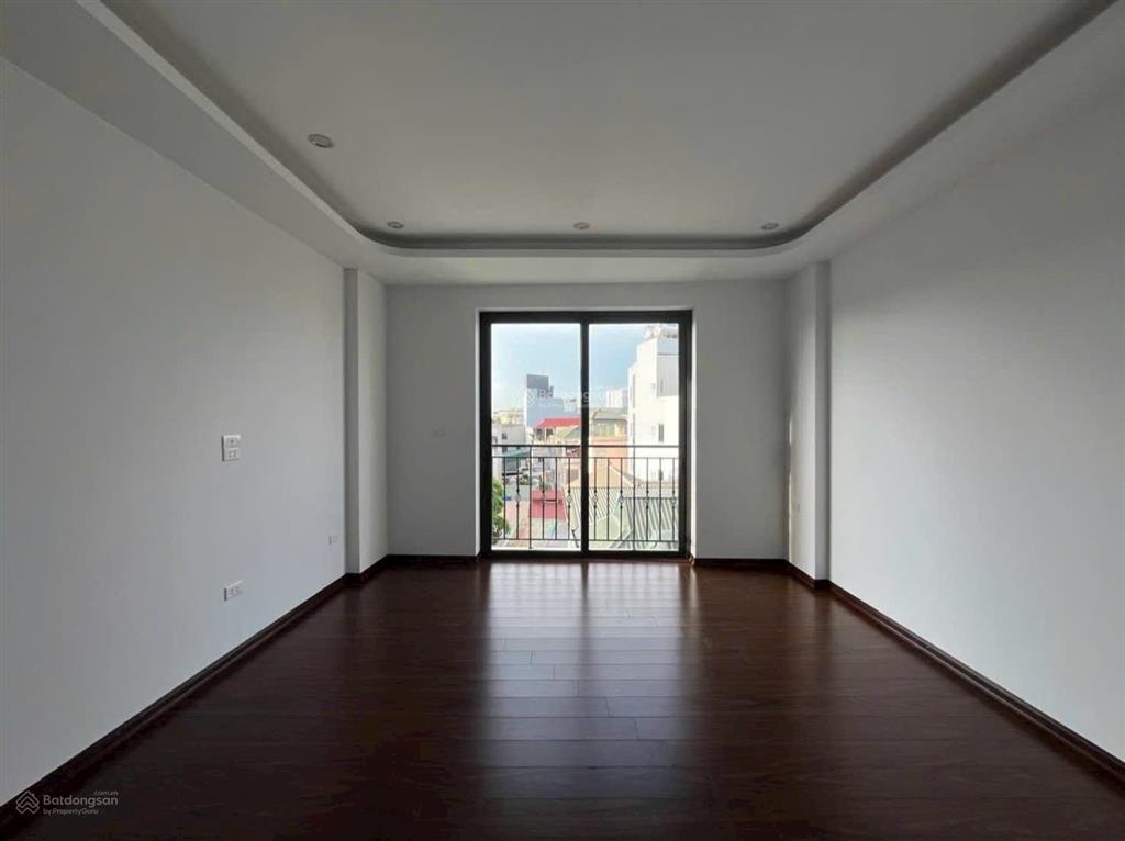 Nhà tây mỗ  5 tầng  thang máy mà diện tích 50m2 giá 6,4 tỷ. chủ cắt lỗ mời a/c bóc siu