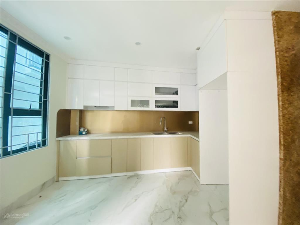 Nhà tây mỗ  5 tầng  thang máy mà diện tích 50m2 giá 6,4 tỷ. chủ cắt lỗ mời a/c bóc siu