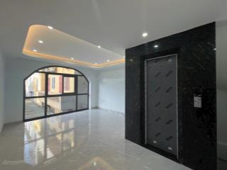 Nhà tây mỗ  5 tầng  thang máy mà diện tích 50m2 giá 6,4 tỷ. chủ cắt lỗ mời a/c bóc siu