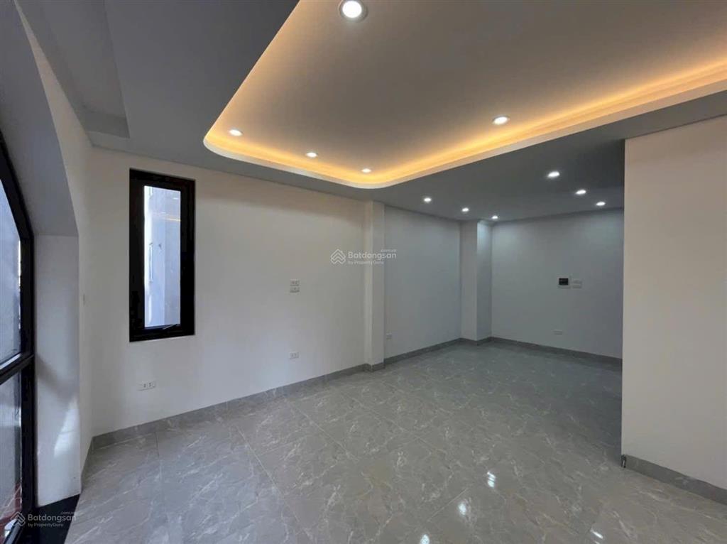 Nhà tây mỗ  5 tầng  thang máy mà diện tích 50m2 giá 6,4 tỷ. chủ cắt lỗ mời a/c bóc siu