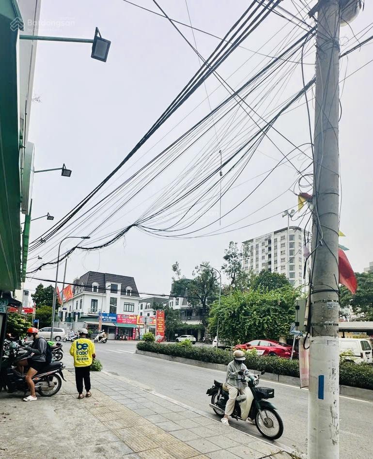 Bán mảnh đất á hậu đại mỗ. đi bộ ra aone. thế đất cực đẹp nở hậu nhẹ. 50m2 8tỷ