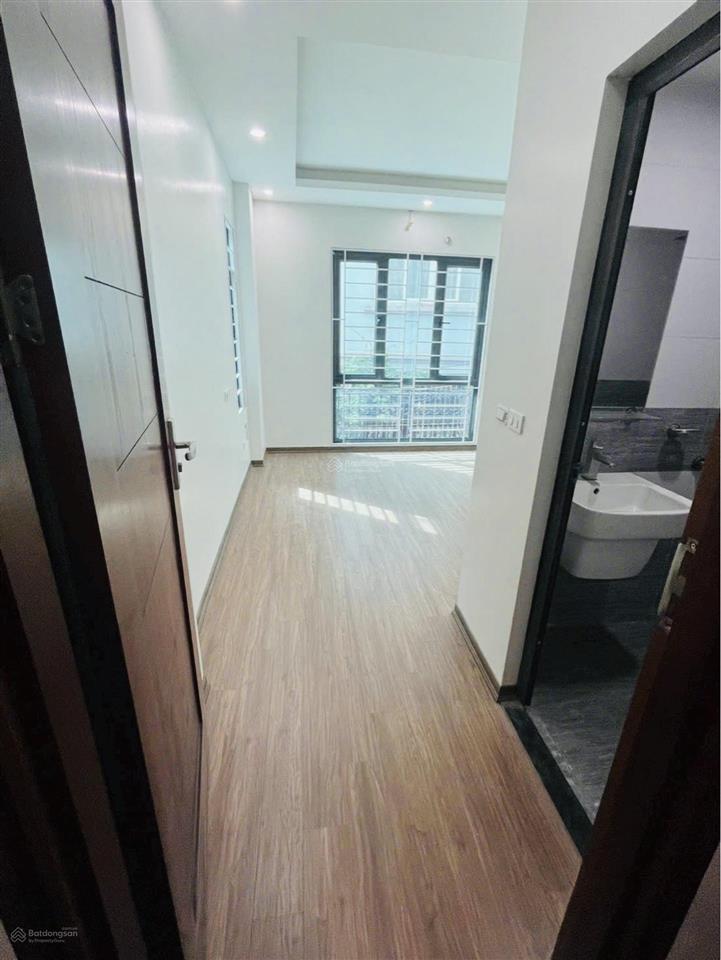 Nhà mới đẹp, khách sẵn xách vali về ở, lô góc, bagac chạy tung tăng. 32m2 giá 6,2 tỷ