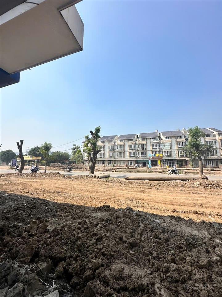 Cho thuê cửa hàng, văn phòng mặt bằng kinh doanh mặt đường 70 mở rộng 50m giá 10tr