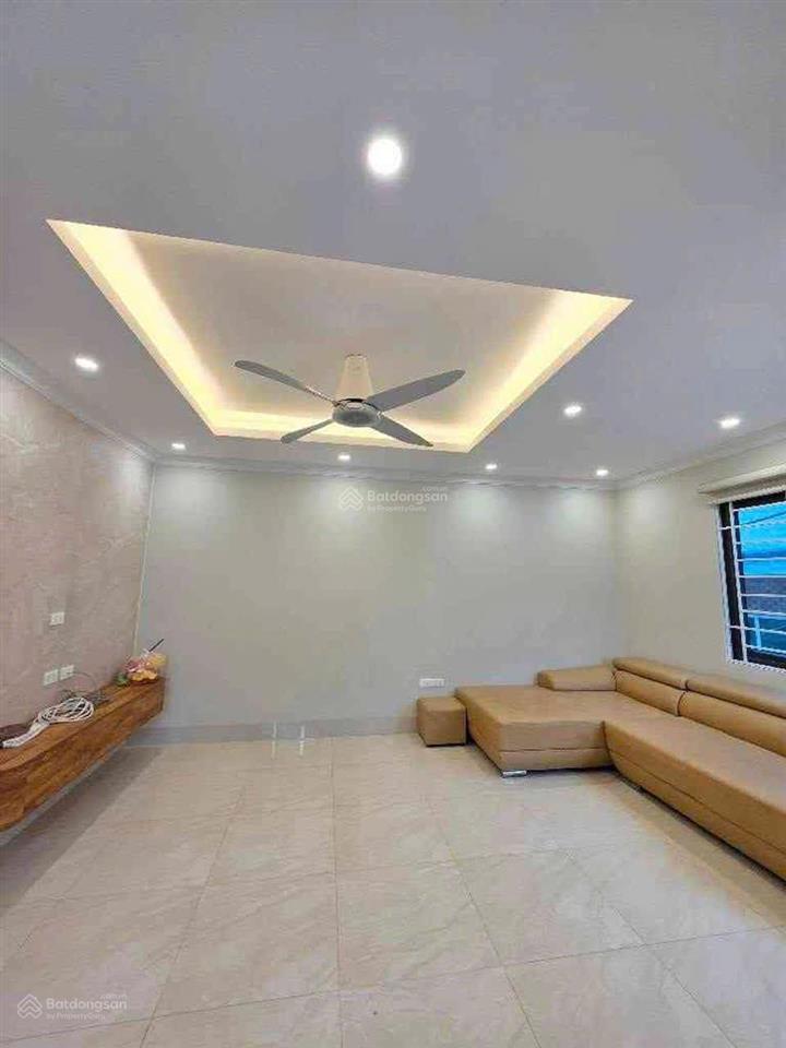 Nhà phương canh lô góc ô tô đỗ cửa, 5 tầng đường bàn cờ 10,9tỷ