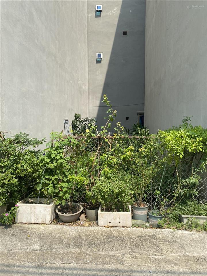 Bán 41m2 đất vị trí trục chính khu tập thể học viện khoa học quân sự, trạm trôi, hoài đức.