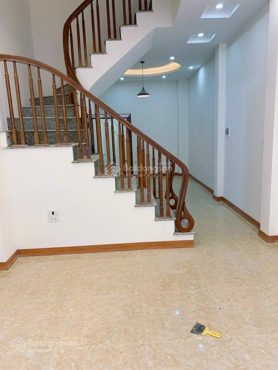 Bán nhà 4 tầng gần vin đan phượng  ngõ thông  giá cực tốt