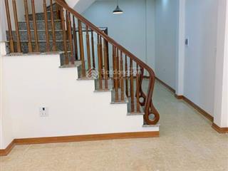 Bán nhà 4 tầng gần vin đan phượng  ngõ thông  giá cực tốt