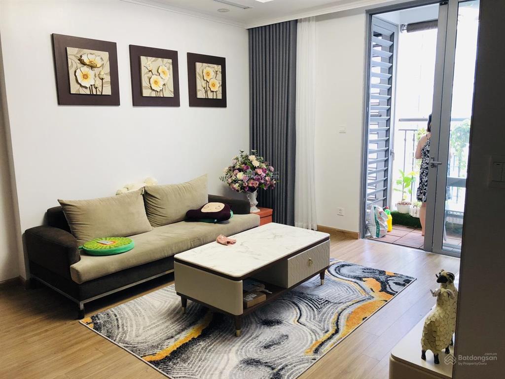 Bán gấp căn 3 phòng ngủ 106m² tại park 3 vinhomes times city giá 12.86 tỷ.