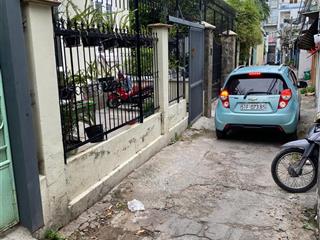 Bán nhà ngay lê văn việt quận 9