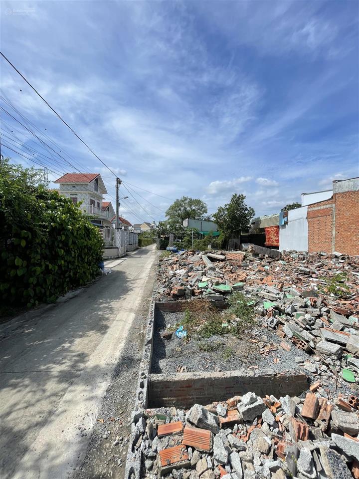 Cần bán gấp lô đất trước tết lô đất ngang 6m8 sổ riêng full thổ