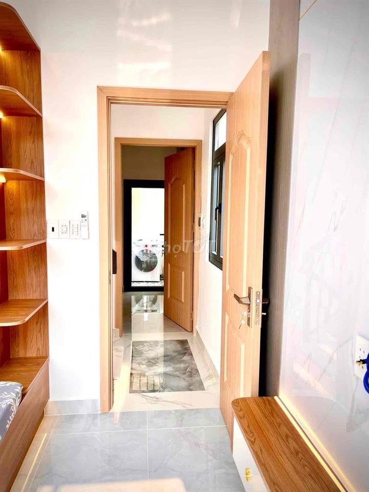 nhà bán siêu rẽ