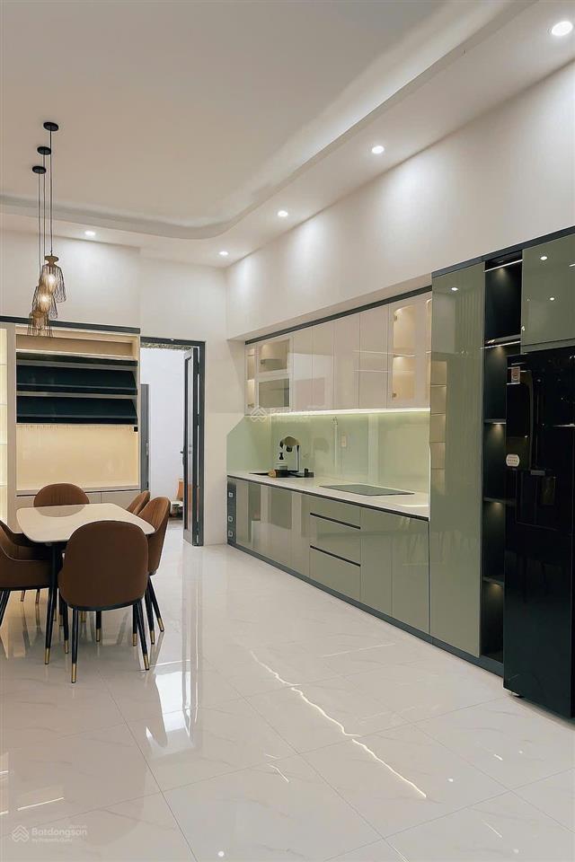 Bán nhà 1 trệt 1 lầu mới đẹp kdc phú an