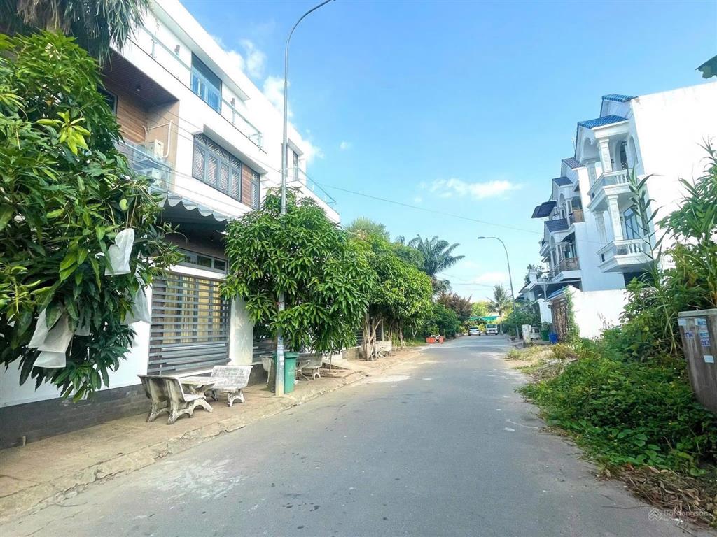 Bán nền đẹp đường d1 cồn khương