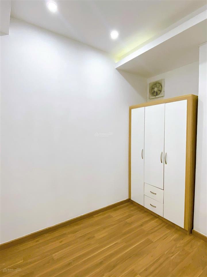 Cho thuê căn hộ chung cư hưng phú lô a 2pn full nội thất 50m²