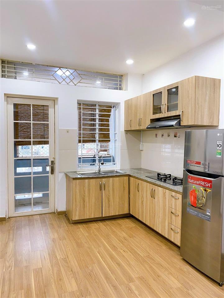 Cho thuê căn hộ chung cư hưng phú lô a 2pn full nội thất 50m²