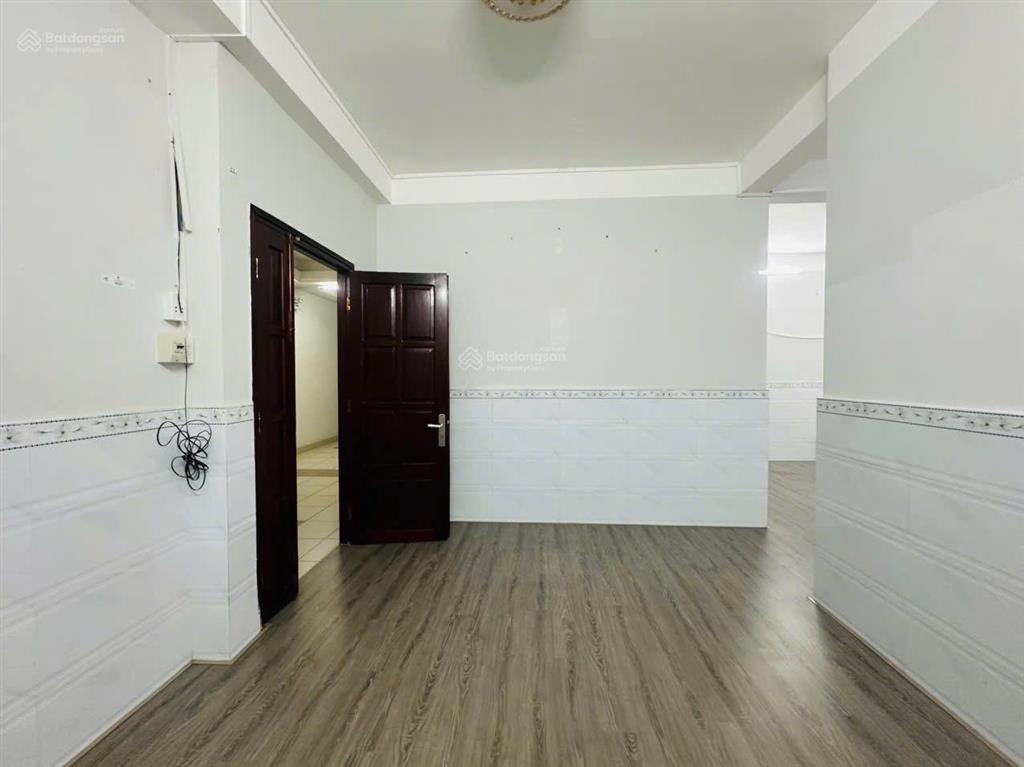 Bán căn hộ chung cư hưng phú lô a 2pn 64,6m2