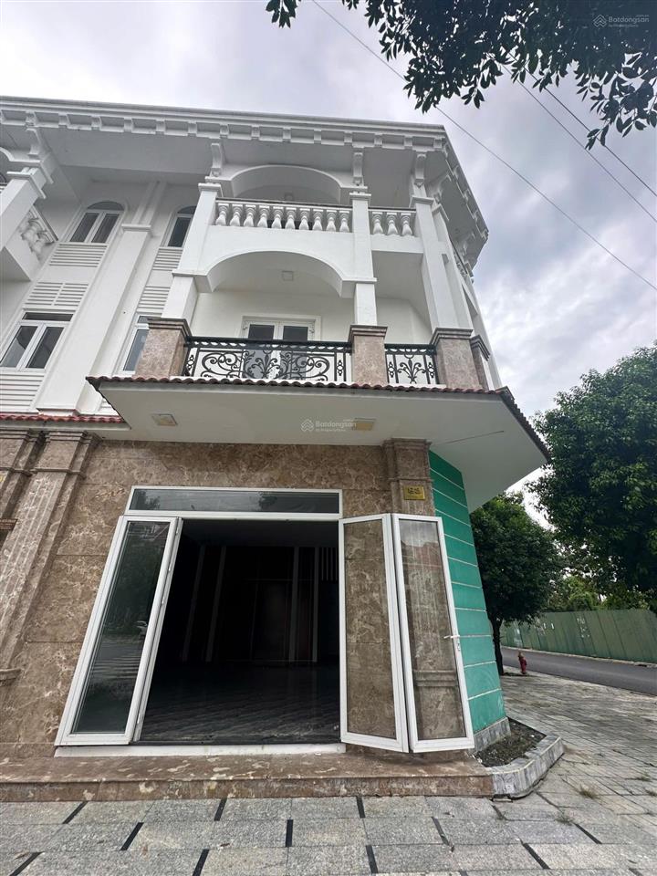Cho thuê nhà 1 trệt 2 lầu góc mặt tiền lý thái tổ