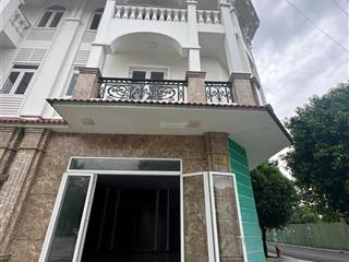 Cho thuê nhà 1 trệt 2 lầu góc mặt tiền lý thái tổ
