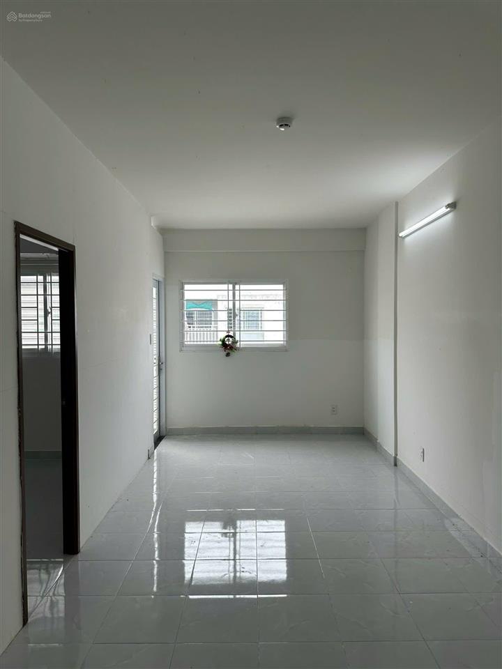 Bán căn hộ chung cư nam long hồng phát 38m2