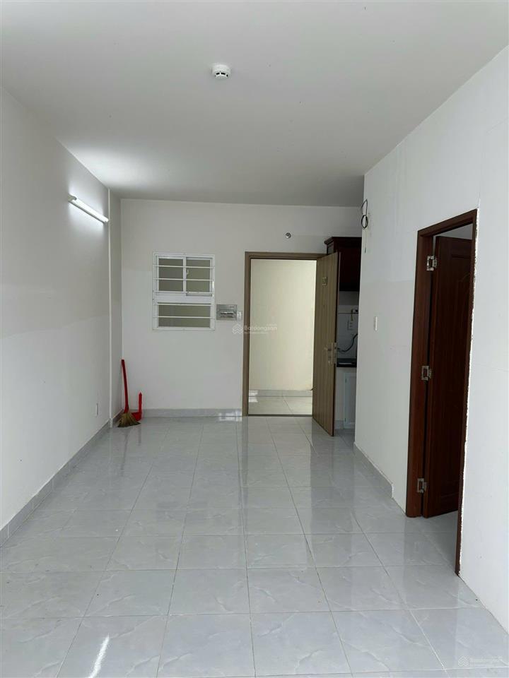 Bán căn hộ chung cư nam long hồng phát 38m2