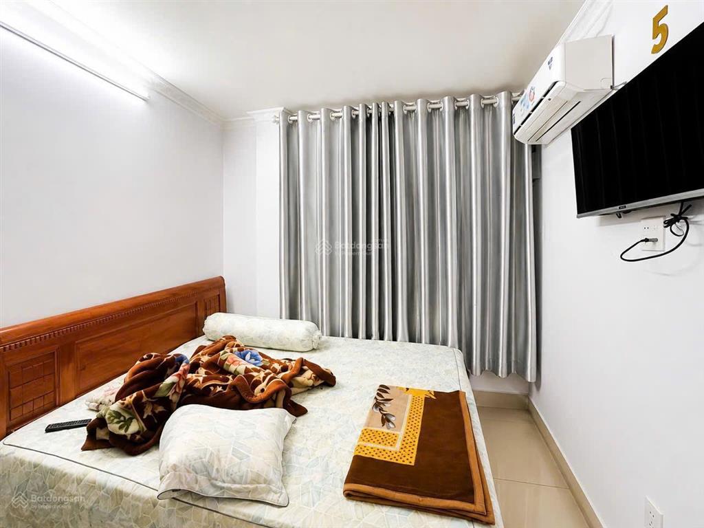 Bán căn hộ chung cư cadif full nội thất 2pn