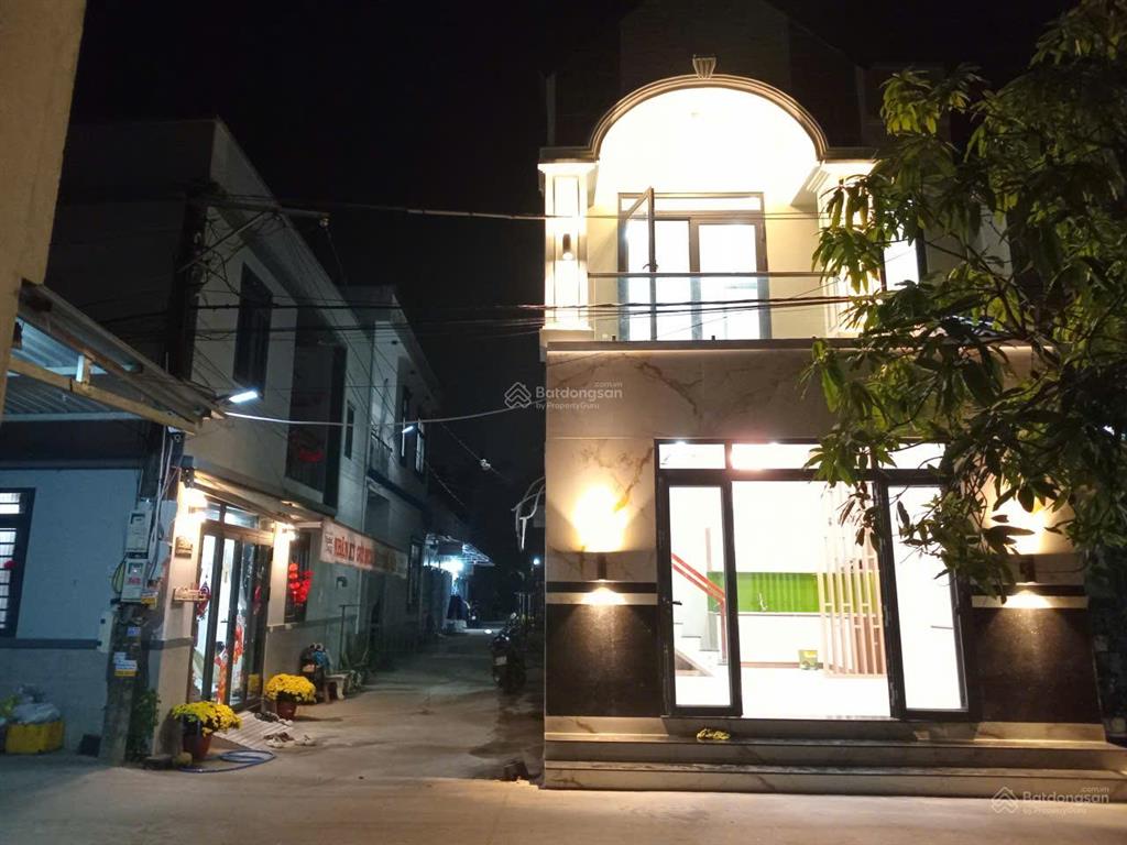 Mua nhà mới 100%  đón tài lộc mới, không phải đau đầu khi giá vật liệu đang tăng cao.