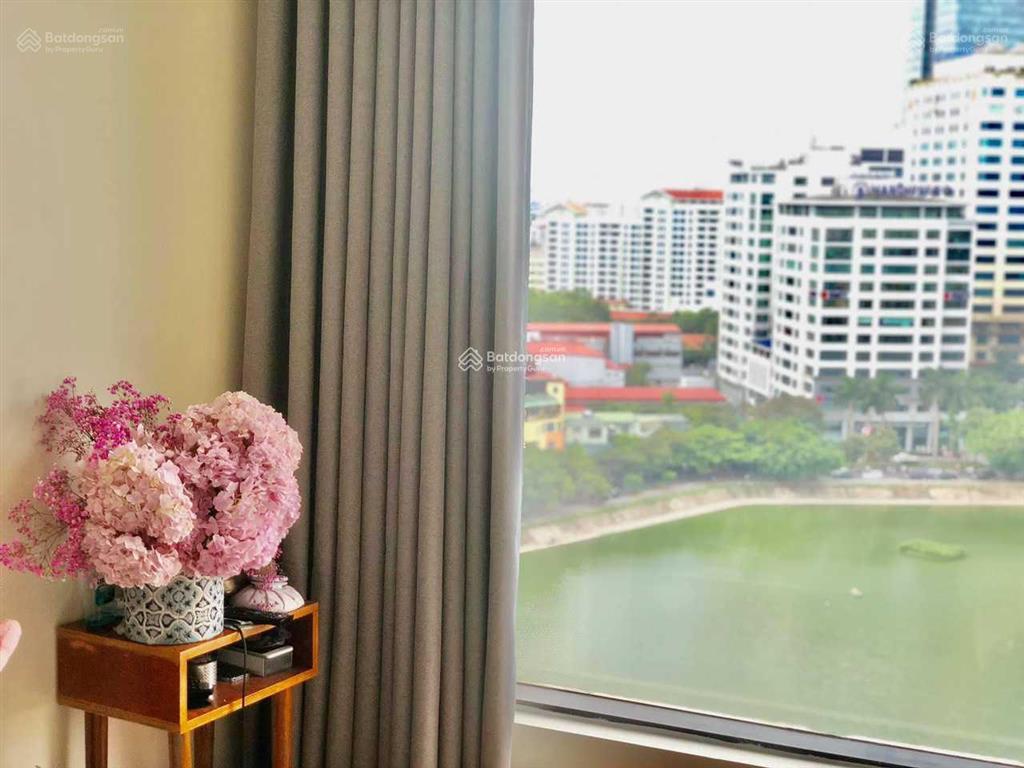Chính chủ cho thuê căn hộ cao cấp tại ngọc khánh plaza, tầm view hồ ngọc khánh cực đẹp