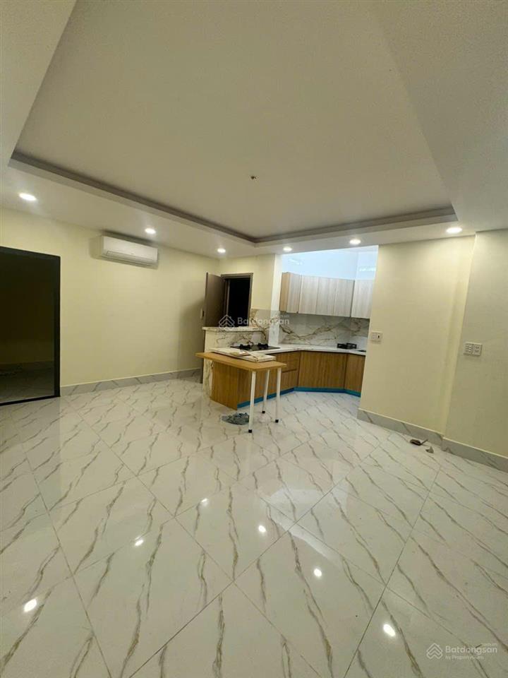 Bán căn 2pn  tầng 2 chung cư k300.  0707 520 ***