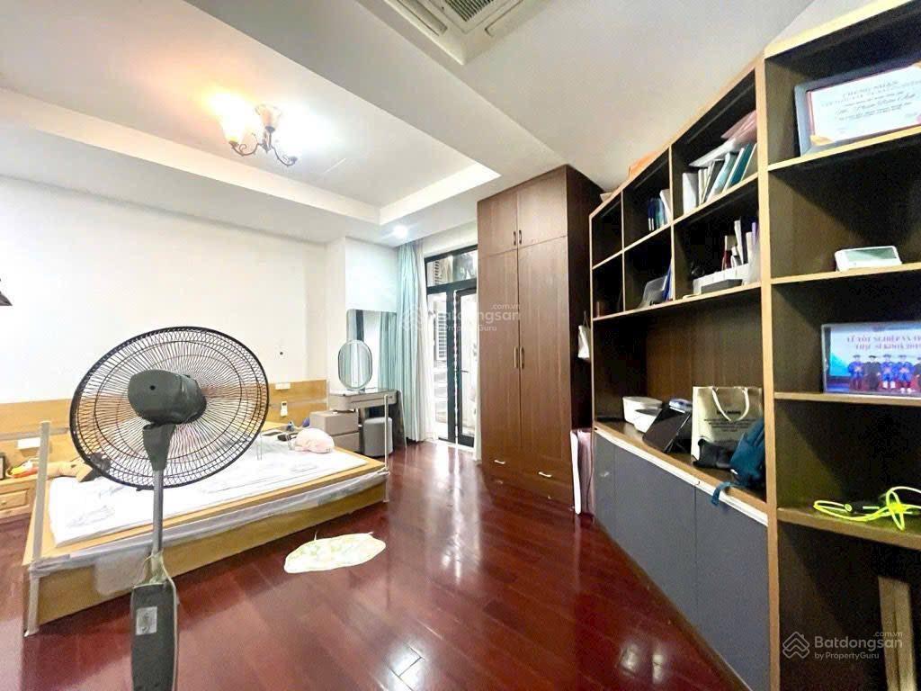 Bán gấp căn hộ 129m2 2pn royal city thanh xuân full đồ sẵn sổ đỏ chỉ 112tr/m2 rẻ nhất toà