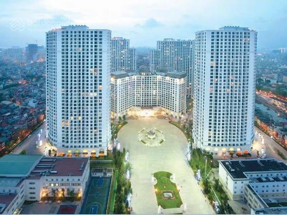 Bán gấp căn hộ 129m2 2pn royal city thanh xuân full đồ sẵn sổ đỏ chỉ 112tr/m2 rẻ nhất toà
