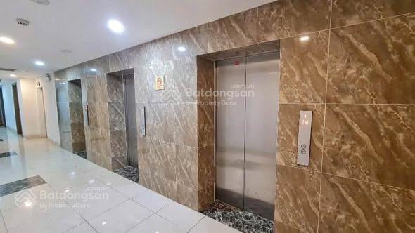 Bán gấp căn 70m2  2pn, chung cư 19t3 kiến hưng, hđ, full đồ, có sổ đỏ, nhỉnh 3 tỷ, rẻ nhất hn