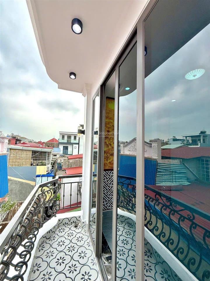 Bán nhà xây mới 3 tầng 35m2 ngõ 30 trần nguyên hãn sau bệnh viện tiệp giá 2 tỷ 850 triệu (ctt).