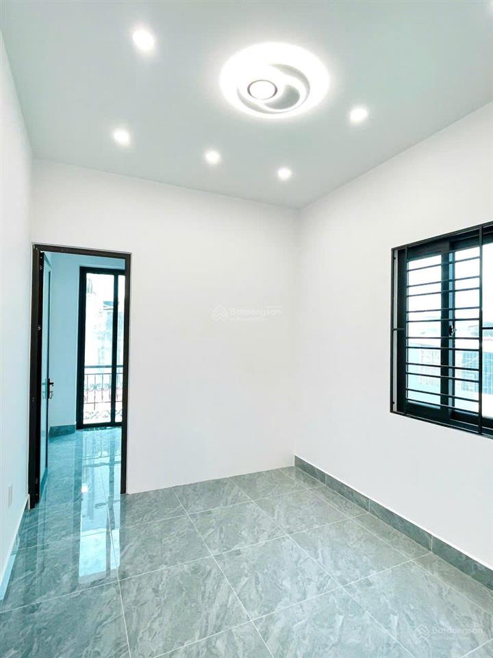 Bán nhà xây mới 3 tầng 35m2 ngõ 30 trần nguyên hãn sau bệnh viện tiệp giá 2 tỷ 850 triệu (ctt).