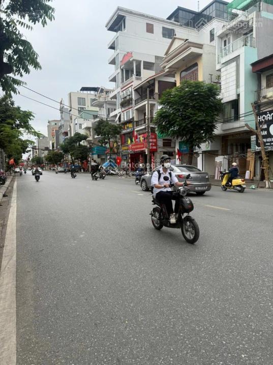 Bán nhà mặt phố tô hiệu vỉa hè rộng, mặt tiền gần 5m vị trí đẹp giá 280 triệu/m2(ctt).