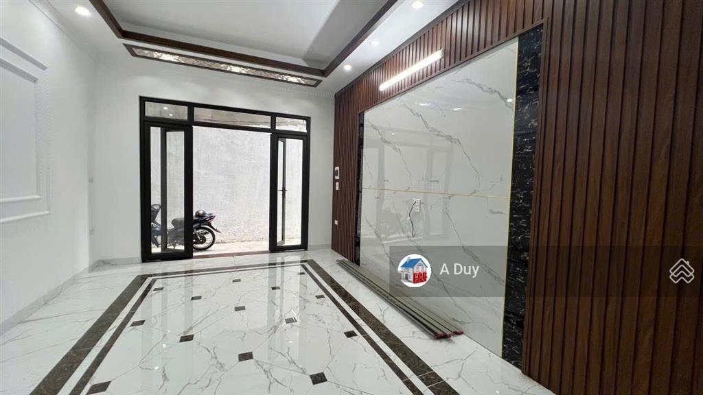 Cho thuê nhà riêng ngõ tô hoàng quốc việt, cầu giấy dt 50m x 4 tầng