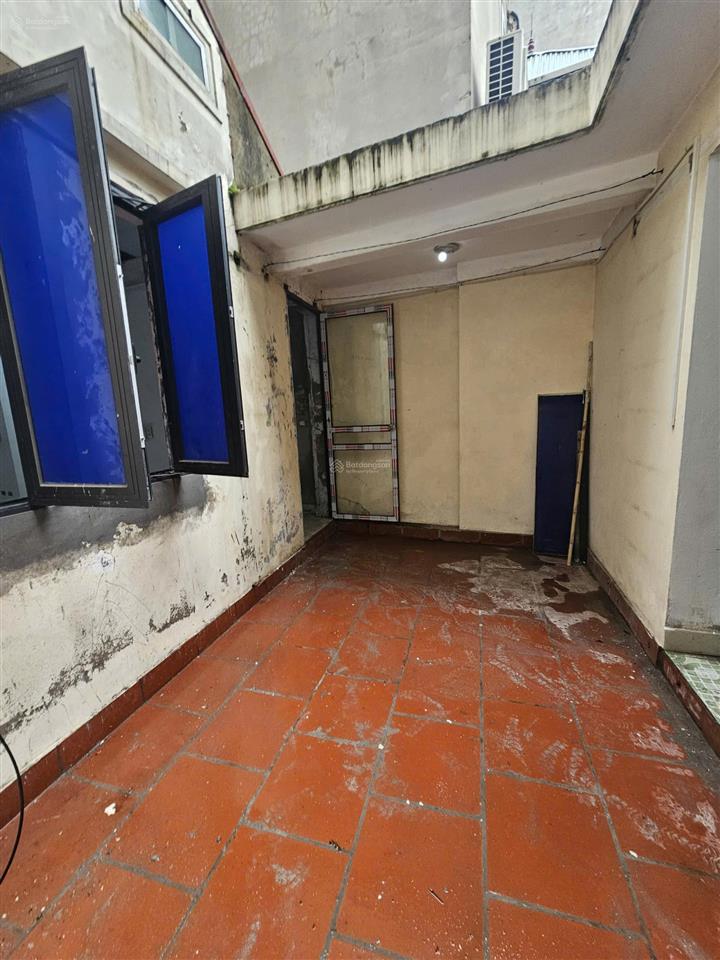 Cho thuê gấp nhà ngô gia tự, long biên, dt 130m2 để ở, làm kho...