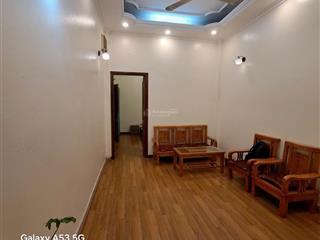Nhà riêng phố lý thái tổ, hoàn kiếm dt 55m2 x 4t. chỉ cho thuê hộ gia đình