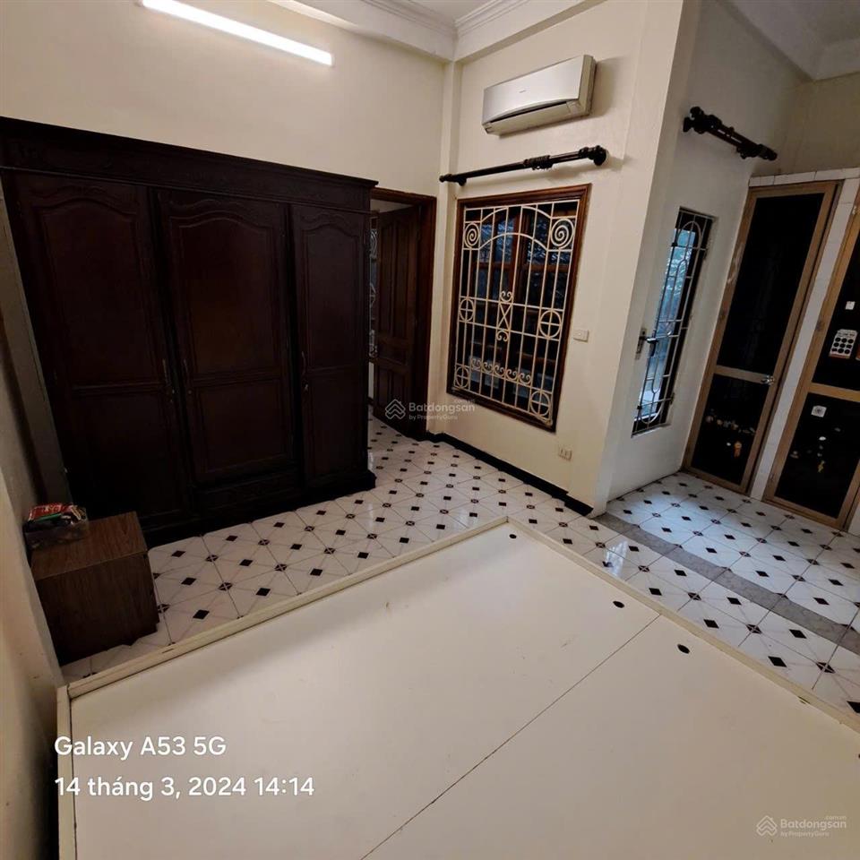 Nhà riêng phố lý thái tổ, hoàn kiếm dt 55m2 x 4t. chỉ cho thuê hộ gia đình