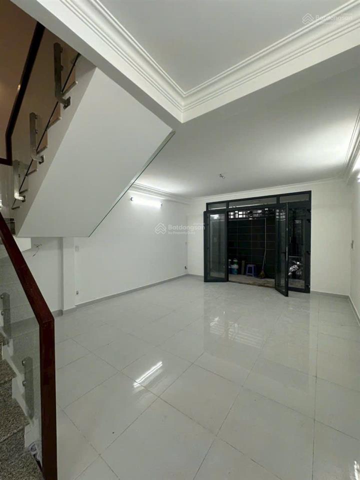 Bán nhà 1 trệt 1 lầu đường hoàng quốc việt, phú thuận, quận 7. dt 5*16 giá chỉ 10,5 tỷ