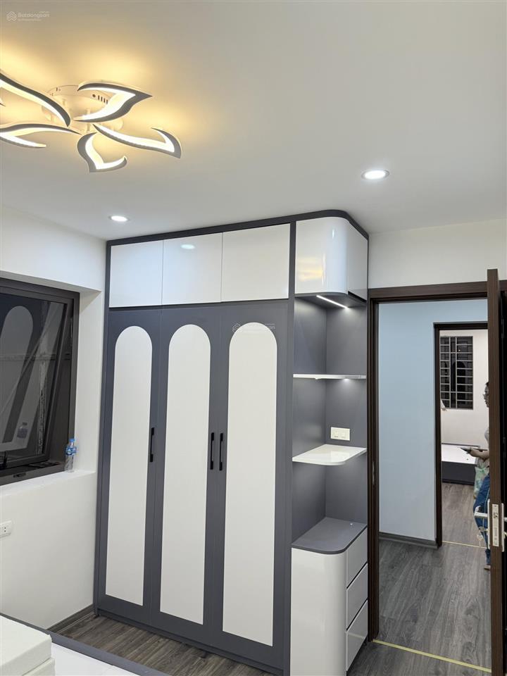 Bán căn hộ việt hưng hơn 2 tỷ hiếm