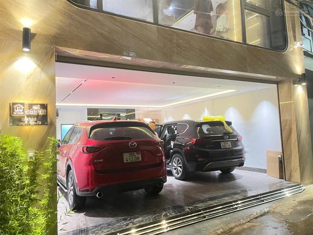 Bán biệt thự phố bồ đề  long biên gần 200m2 chỉ hơn 30 tỷ