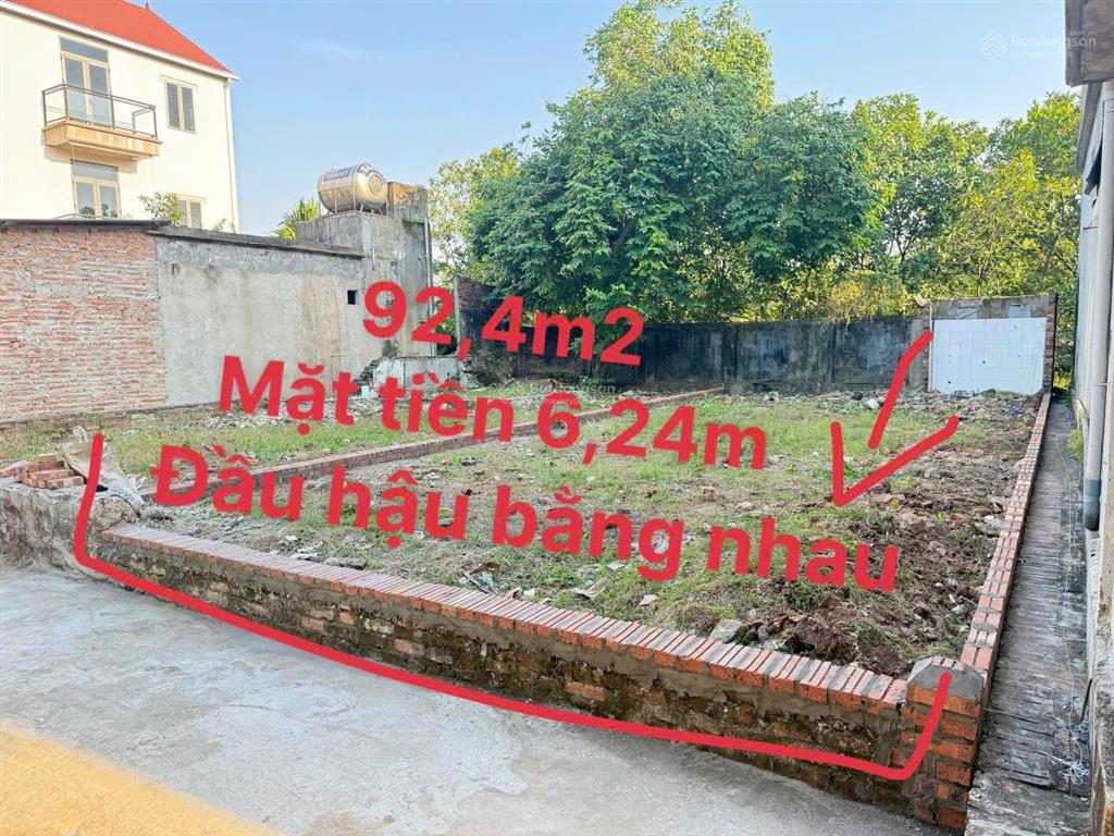 Lô góc 92.4m² gần chùa thầy ô tô vào đất, mặt tiền 6.24m, cách đại lộ thăng long 2km, giá tốt