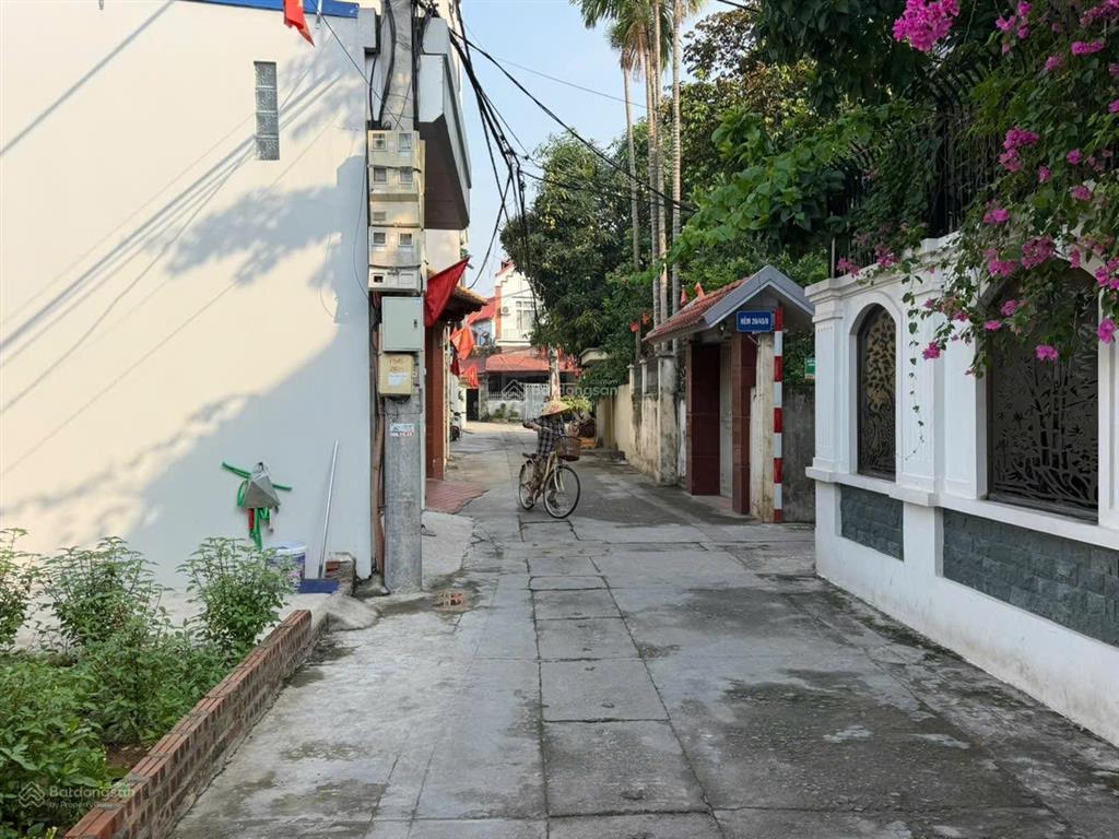 Đất full thổ cư trung tâm chùa thầy ô tô 7 chỗ tới đất, giá chỉ từ 5x triệu/m2
