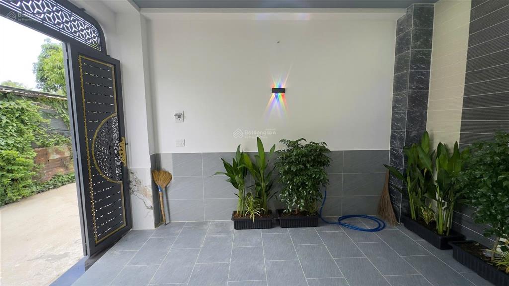 Bán nhà mỹ hạnh nam sân ô tô giá chỉ 1 tỷ 700 triệu