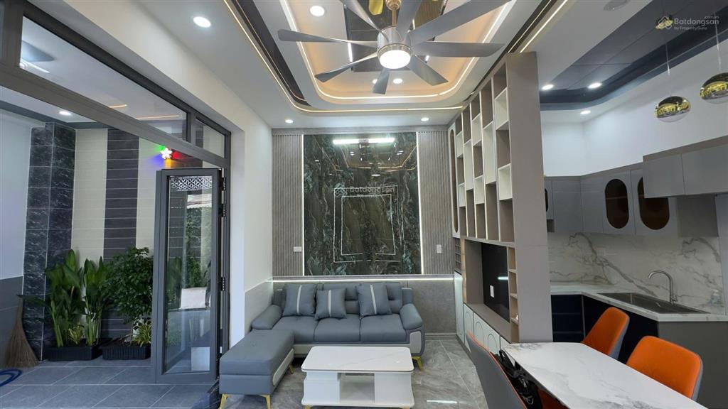 Bán nhà mỹ hạnh nam sân ô tô giá chỉ 1 tỷ 700 triệu